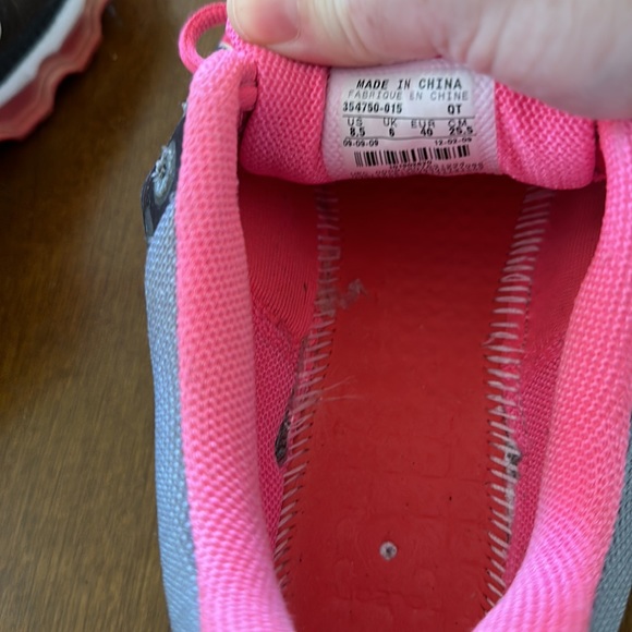 Nike Air Max, pink with gray,woman’s size 8.5, YOU NEED TO BUY INSOLES - Picture 4 of 10
